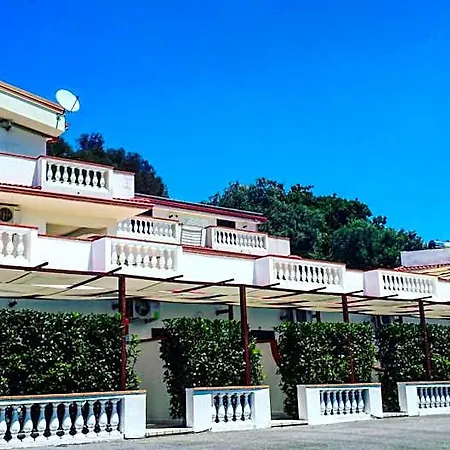 Diamond Hotel 3*