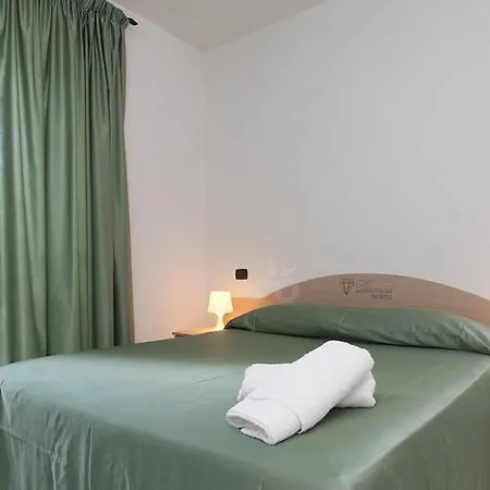 Hotel Diamond 3*
